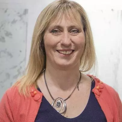 Lesley Colvin
